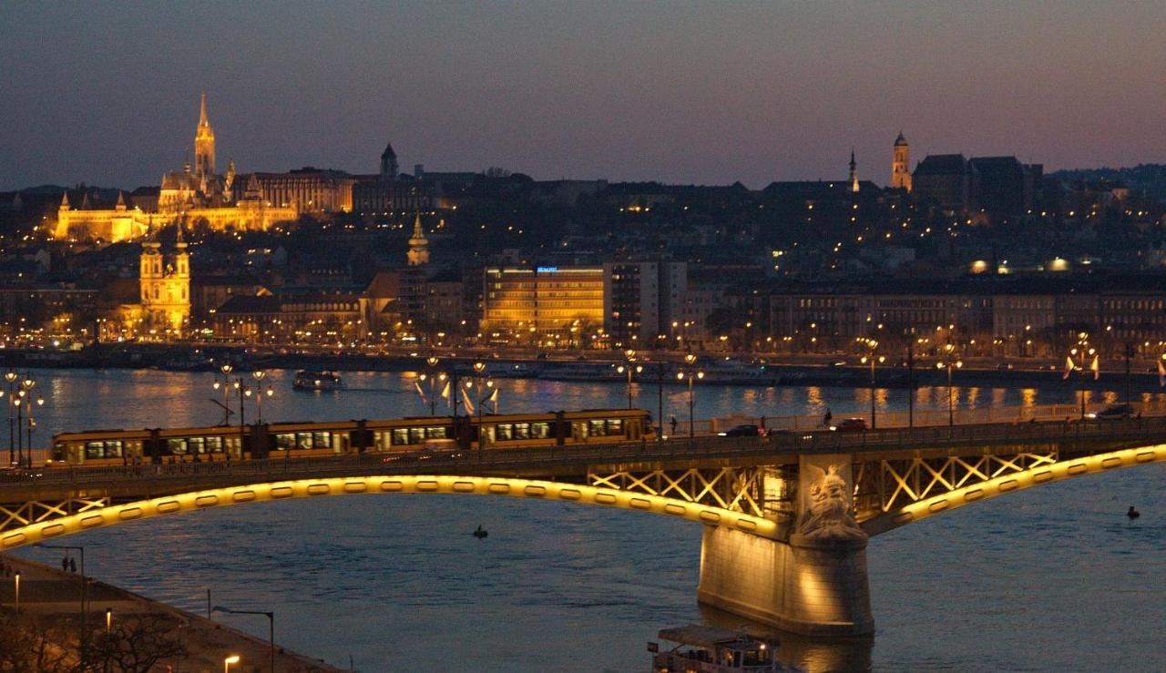 High End Budapest In The City Center Exterior photo